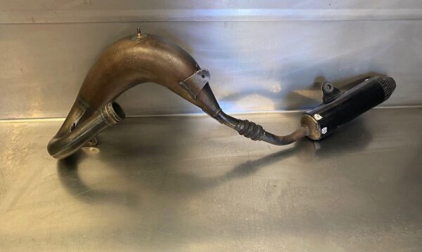 Alternative view of HGS uitlaat voor een Ktm/Husqvarna/Gasgas 65 met carbon demper gebruikt