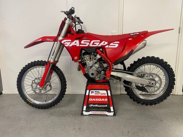 Alternative view of Gasgas mc 250f 2022