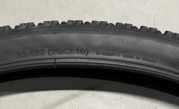 Alternative view of Merida race 29x2.10 MTB buitenband (53-622)